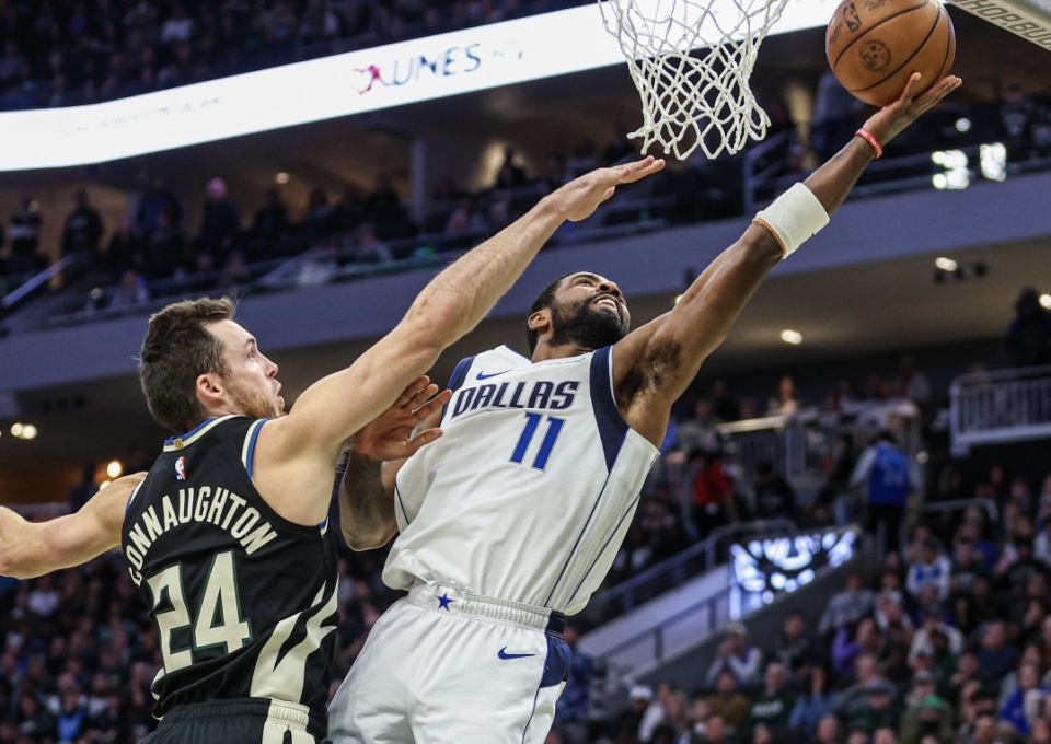 开云手机-包含国际比赛日体能课后；密尔沃基雄鹿造点机会备战NBA常规赛；管理层满意；临场指挥获称赞的词条-开云手机